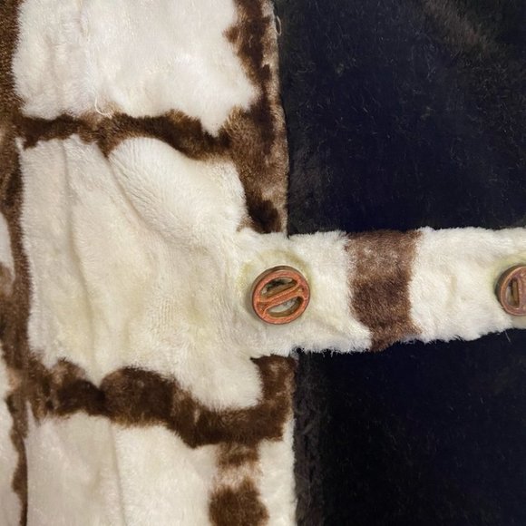 Vintage Faux Fur Coat - Picture 3 of 13